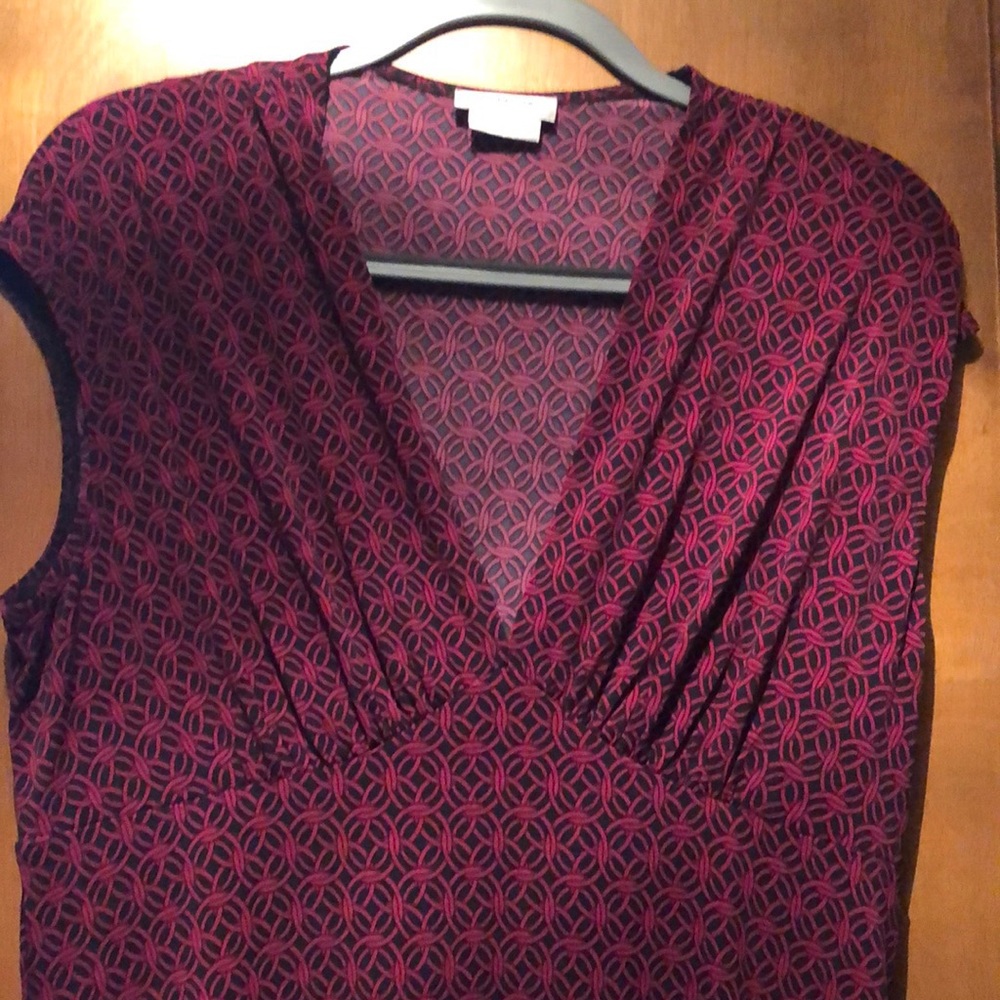 Van Heusen dress v-neck sleeveless 14 black red